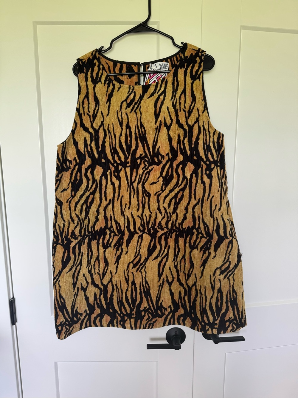 La Vie Style House chenille tiger mini a-line